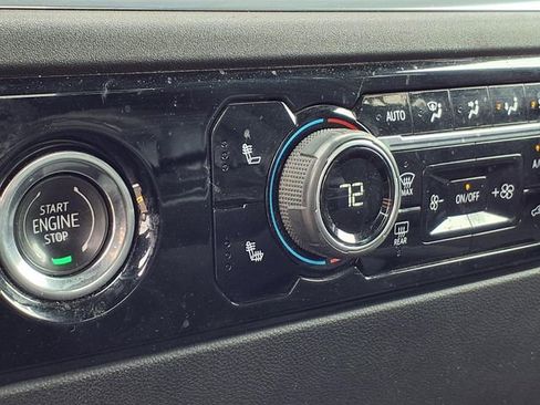 Used 2023 Chevrolet Silverado 1500 LT image 5