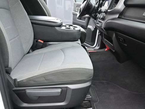 Used 2024 RAM 3500 Big Horn image 33