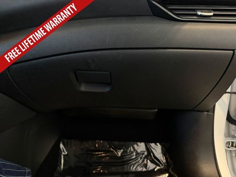 Used 2024 Nissan Sentra SV FWD image 34