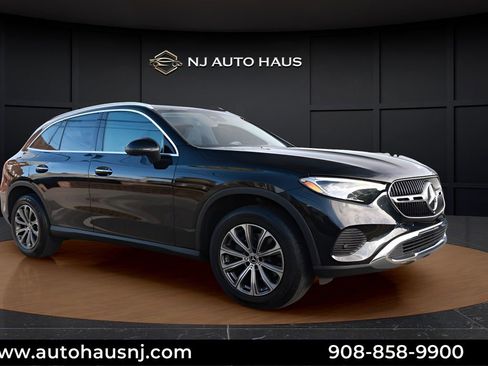Used 2024 Mercedes-Benz GLC 300 GLC 300 image 1