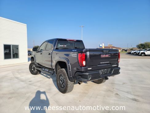 Used 2022 GMC Sierra 1500 Elevation w/ Preferred Package image 5