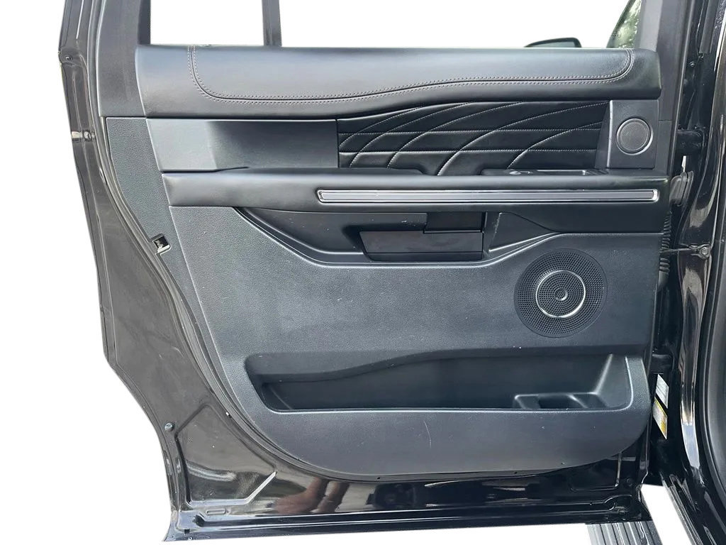 Used 2020 Ford Expedition Max Platinum AWD/4WD image 18