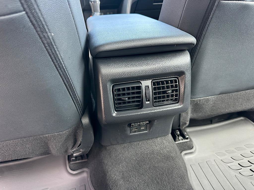 Used 2025 Toyota Camry SE FWD image 20