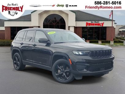 Used 2023 Jeep Grand Cherokee Altitude