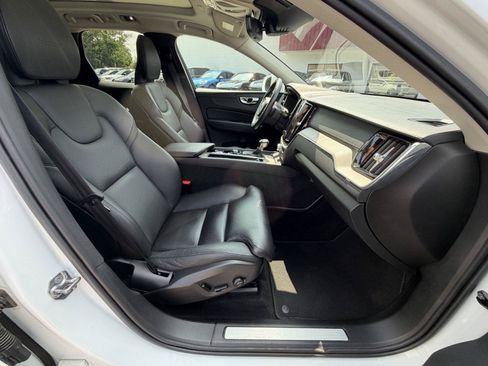 Used 2020 Volvo XC60 T5 Inscription w/ Protection Package Premier AWD/4WD image 32