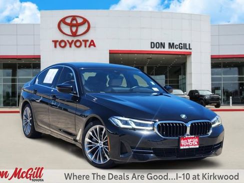 Used 2021 BMW 530i RWD image 1