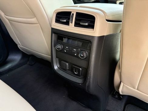 Used 2017 Buick Envision Essence FWD image 31