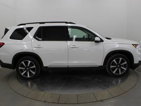 Used 2025 Honda Pilot Touring image 61