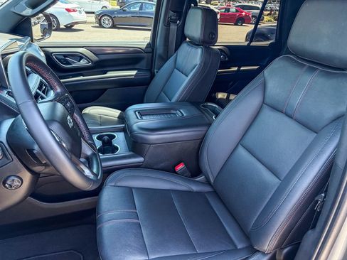 Used 2022 Chevrolet Tahoe RST w/ Luxury Package AWD/4WD image 40