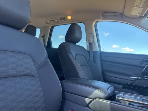 Certified 2024 Nissan Pathfinder SV image 15