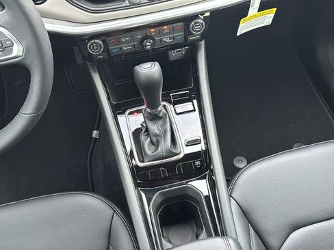 New 2026 Jeep Compass Limited AWD/4WD image 17