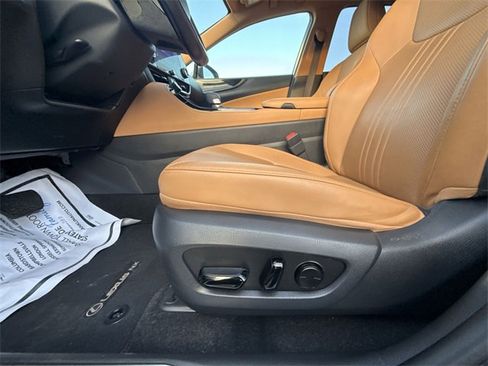 Used 2022 Lexus NX 250 FWD image 12