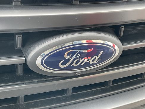 Used 2023 Ford F150 Lariat w/ Equipment Group 502A High AWD/4WD image 6