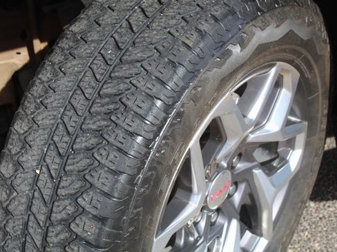 Used 2023 GMC Sierra 1500 SLT w/ SLT Premium Package image 14