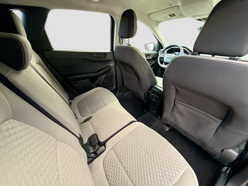 Used 2022 Ford Escape SE image 29