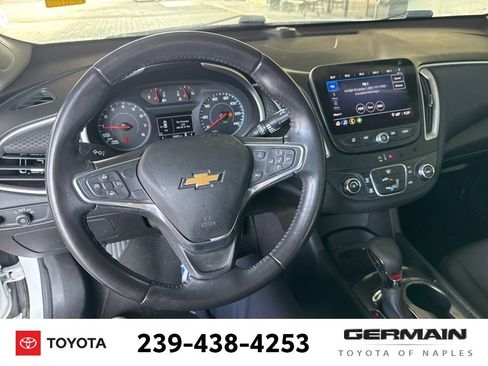 Used 2022 Chevrolet Malibu RS image 12