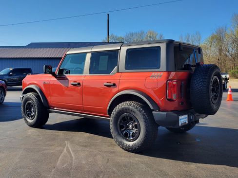 Used 2022 Ford Bronco 4-Door AWD/4WD image 3