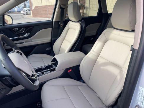 New 2026 Lincoln Corsair Reserve image 15