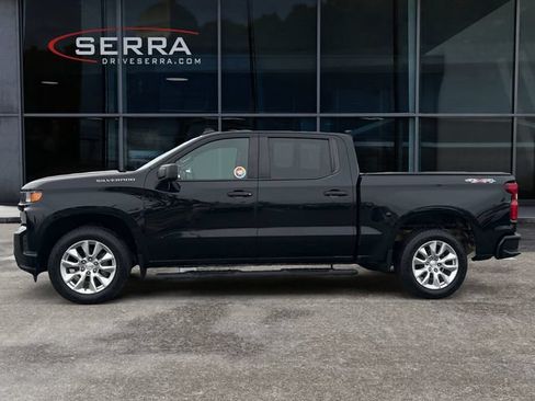 Used 2021 Chevrolet Silverado 1500 Custom AWD/4WD image 2
