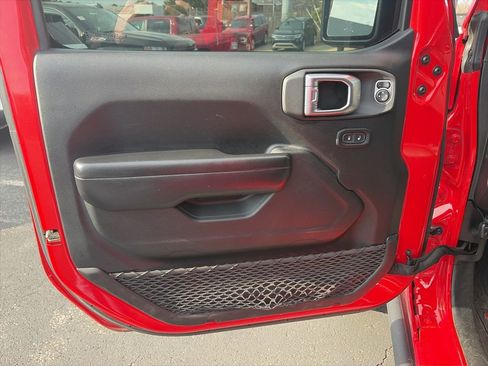 Used 2020 Jeep Gladiator Sport w/ Quick Order Package 24S image 13