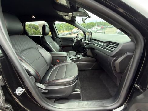 Used 2024 Ford Escape ST-Line w/ Tech Pack #1 FWD image 10