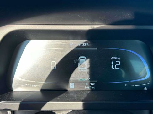 Used 2024 Hyundai Elantra SE image 22