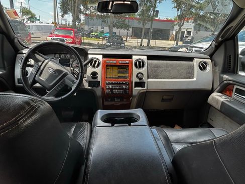 Used 2010 Ford F150 Lariat image 11
