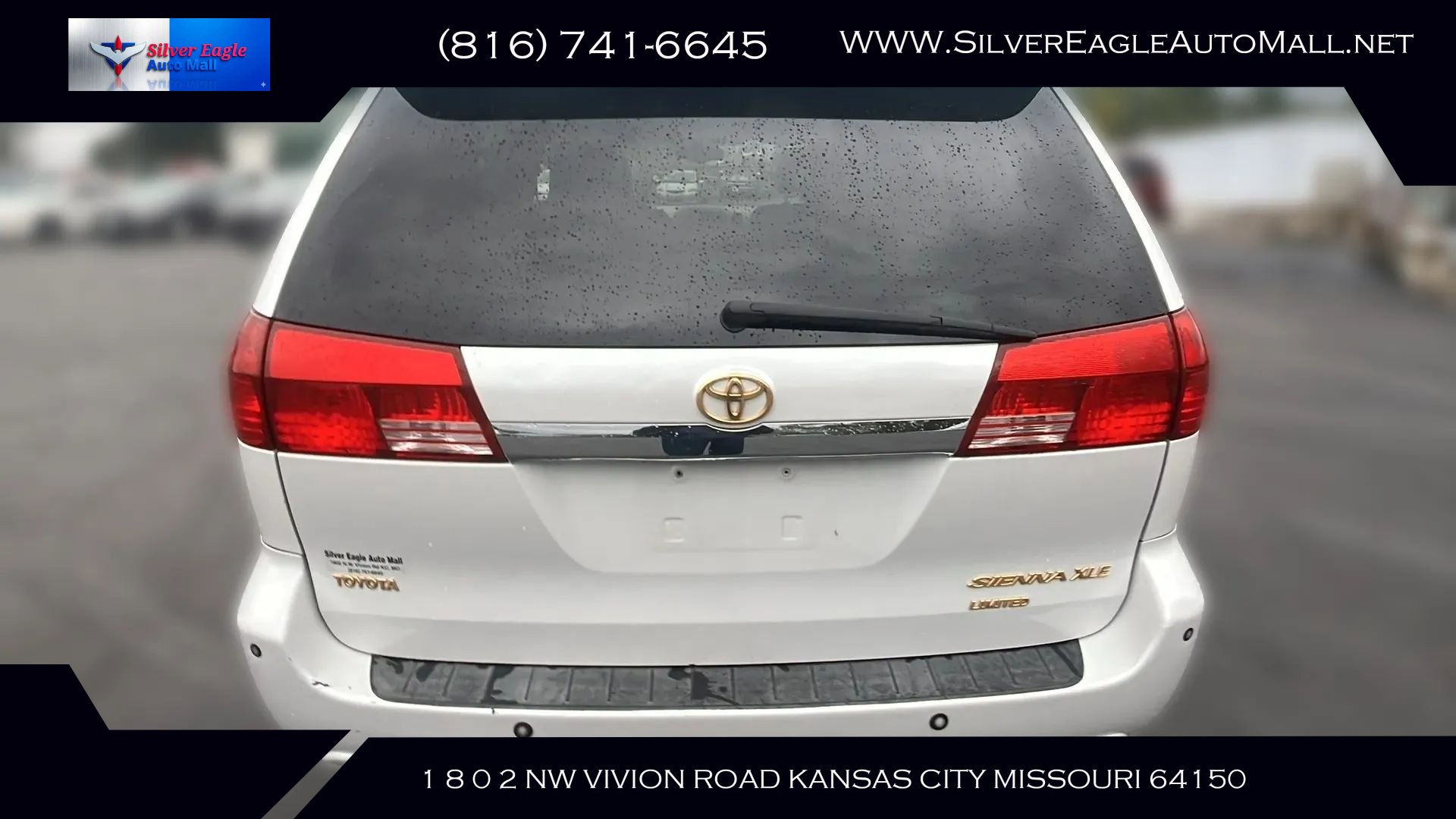 Used 2004 Toyota Sienna XLE Limited w/ Limited Pkg 5 FWD image 4