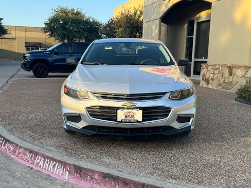Used 2018 Chevrolet Malibu LS FWD image 5