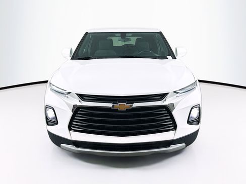 Used 2020 Chevrolet Blazer LT FWD image 2