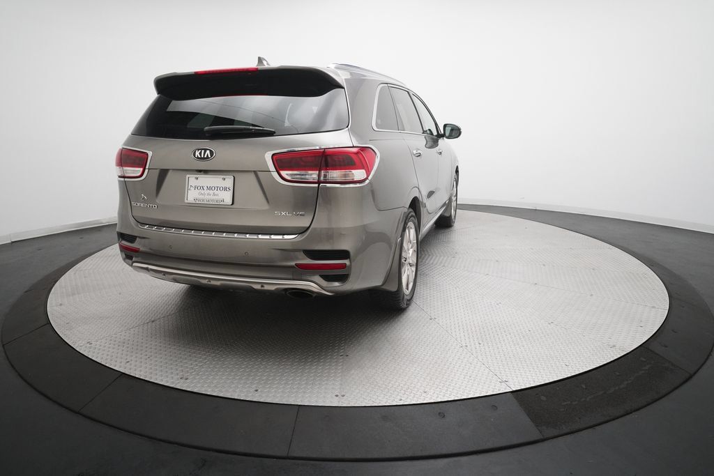 Used 2016 Kia Sorento SX w/ SXL Technology Package AWD/4WD image 13