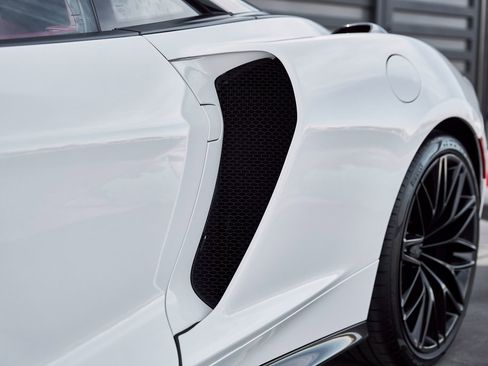 Used 2025 McLaren GTS image 9
