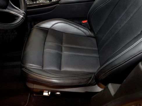 Used 2021 Maserati Levante S GranSport image 18