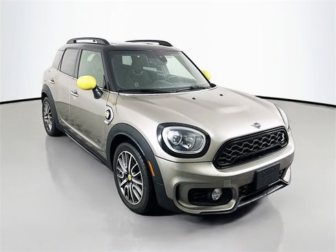 Used 2019 MINI Cooper Countryman SE w/ Signature Upholstery Package image 1