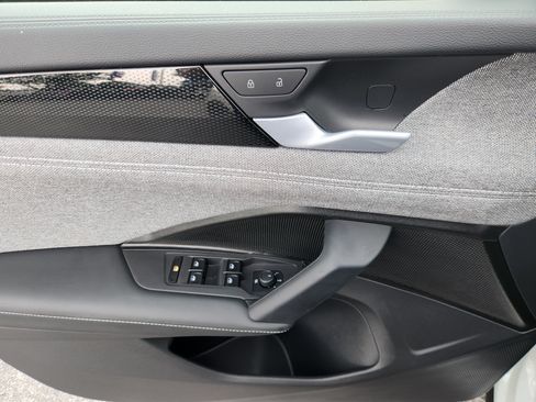 Certified 2025 Volkswagen Tiguan S AWD/4WD image 16