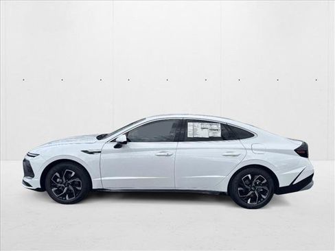 New 2025 Hyundai Sonata SE image 5