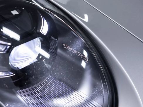 Certified 2024 Porsche 911 Carrera 4 image 31