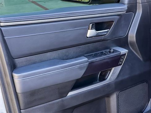Used 2023 Toyota Tundra Platinum image 11