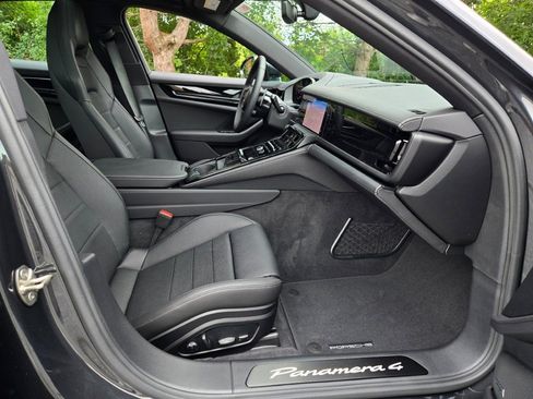 New 2025 Porsche Panamera 4 image 35