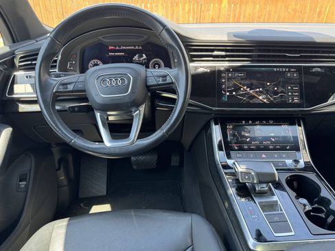 Used 2020 Audi Q7 2.0T Premium w/ Towing Package AWD/4WD image 14