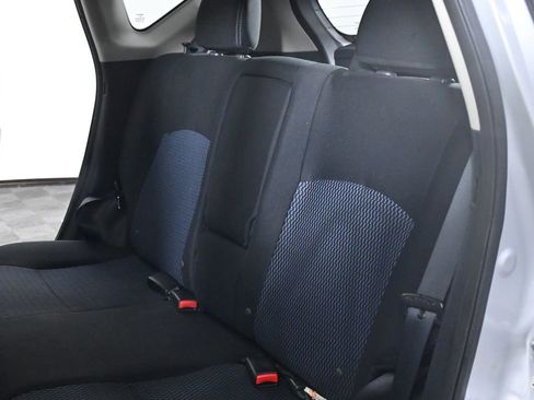 Used 2015 Nissan Versa Note SV image 23