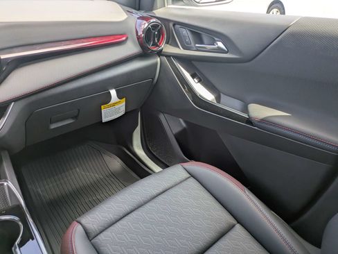 New 2026 Chevrolet Equinox RS w/ Convenience Package III FWD image 11