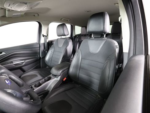 Used 2016 Ford Escape SE w/ SE Chrome Package image 11