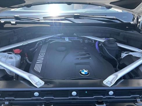 Used 2024 BMW X5 sDrive40i w/ Premium Package RWD image 30