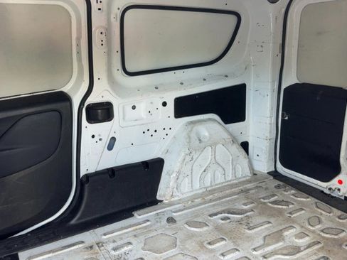 Used 2017 RAM ProMaster City Tradesman FWD image 10