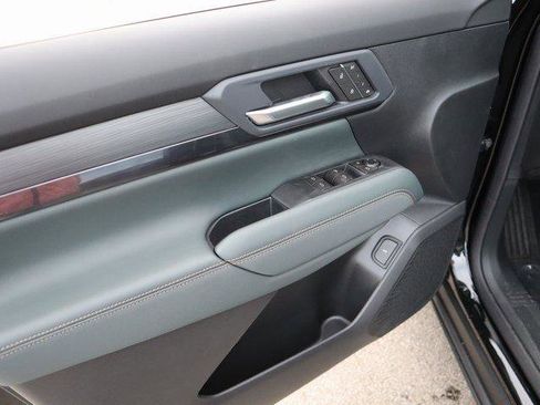 New 2026 GMC Terrain AT4 w/ Convenience Package III image 18