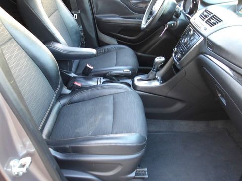 Used 2015 Buick Encore Convenience FWD image 7
