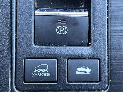 Used 2017 Subaru Outback 2.5i Limited image 30