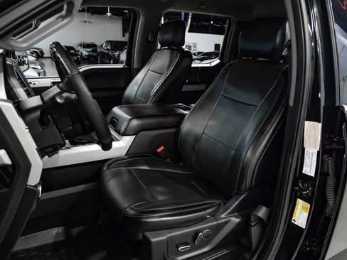 Used 2017 Ford F150 Lariat w/ Equipment Group 501A Mid AWD/4WD image 34