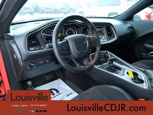 Used 2017 Dodge Challenger Scat Pack RWD image 3